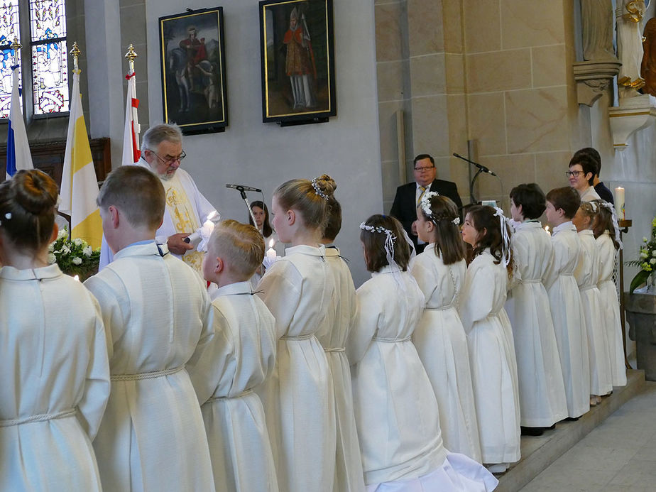 Feier der 1. Heiligen Kommunion in Sankt Crescentius (Foto: Karl-Franz Thiede)